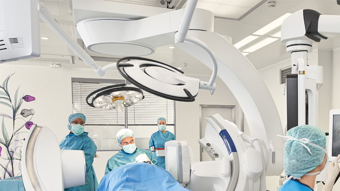 Neurosurgery in the Hybrid OR