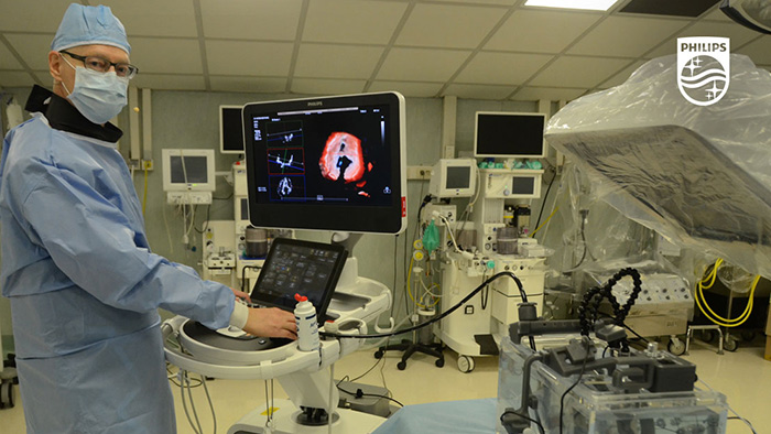 Tricuspid Valve TriClip with Echo simulator