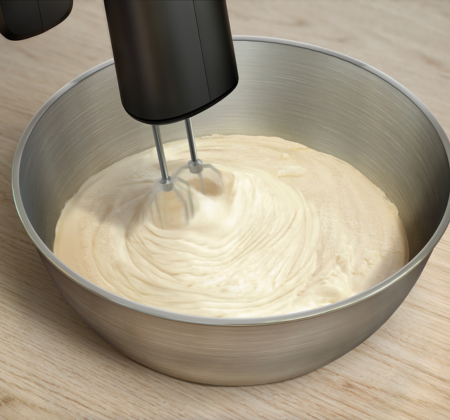 Posuda za me&scaron;anje za temeljnije me&scaron;anje, zahvaljujući ProBlend Ultra tehnologiji, usmeravajući sve izme&scaron;ane sastojke tačno u centar, gde se nalaze sečiva za mlevenje.