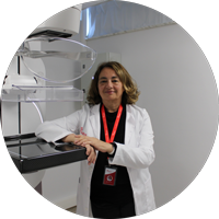 Dr. Julia Camps